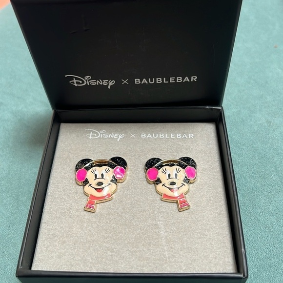 Disney Baublebar Earrings Minnie Mouse Winter Earmuffs NIB - Picture 6 of 6